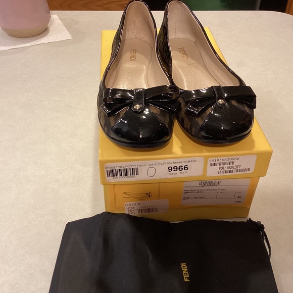 Shoes - Picture 1 of 13